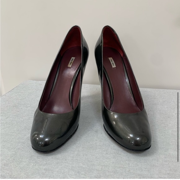 MIU MIU gunmetal grey patent heels - Picture 7 of 7